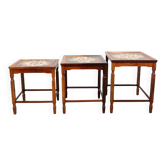 Tables gigognes danoises des années 1960 avec plateaux en carrelage