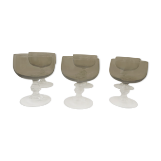 Glass cups