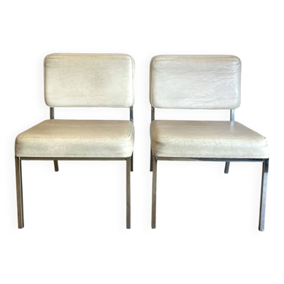 2 chaises vintage en skaï blanc et tube chromé - Design Mid-Century 70s