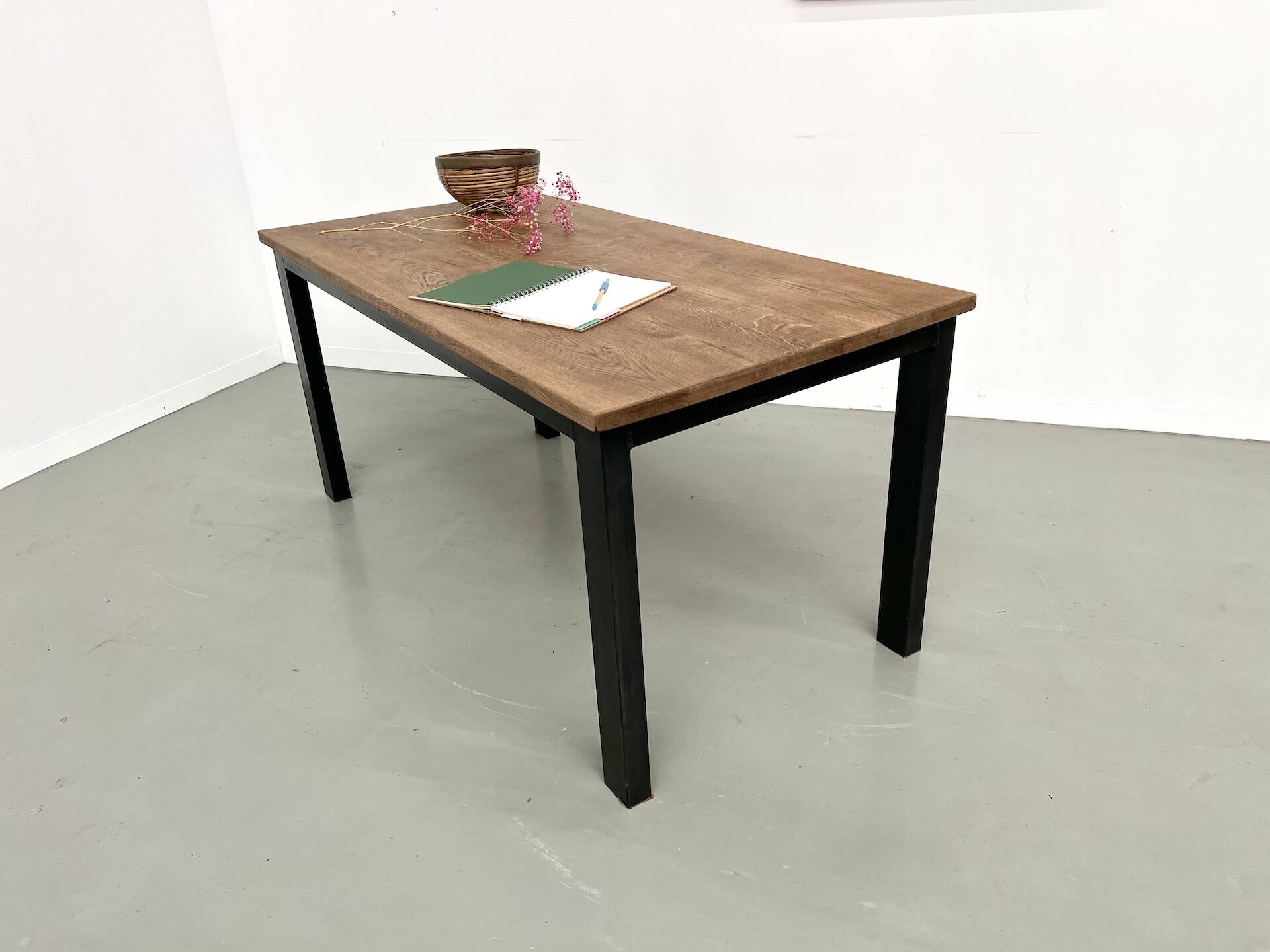 Solid oak dining table from the 70s with metal legs