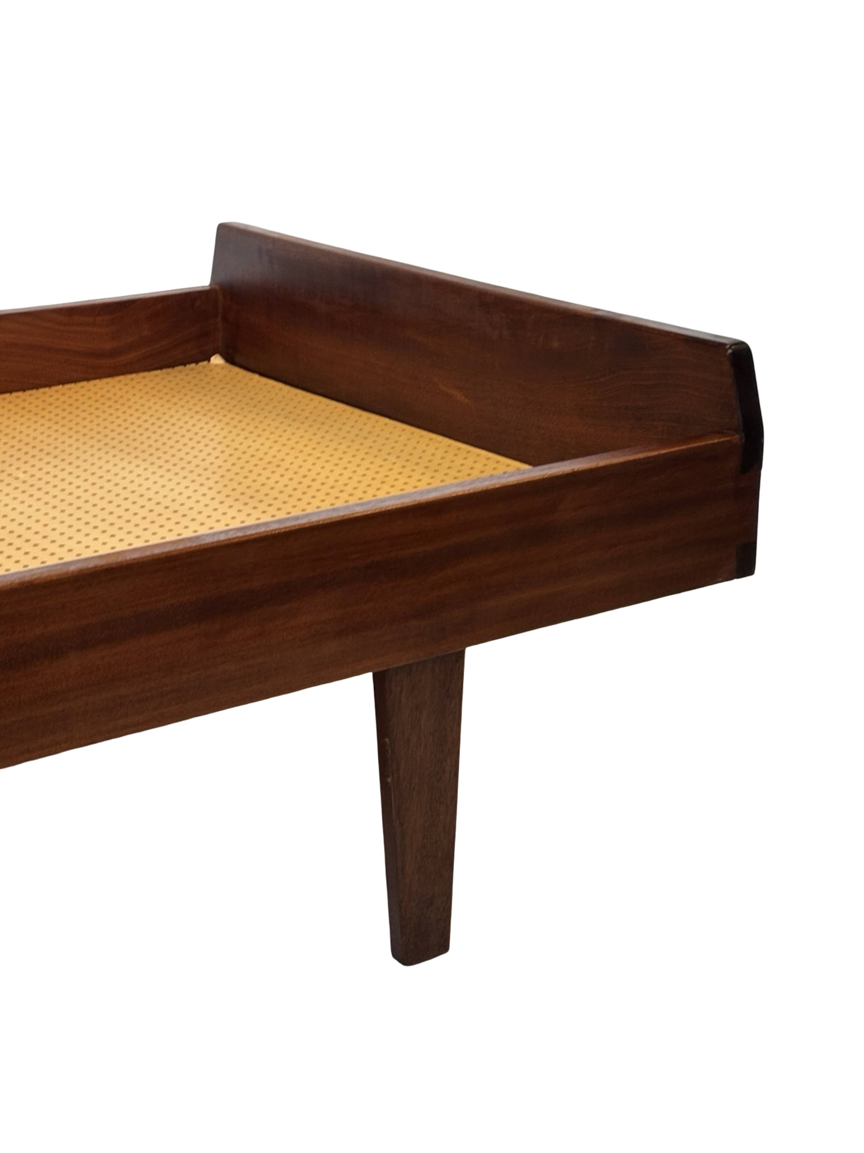 Vintage daybed minimalist design in Teak  960s