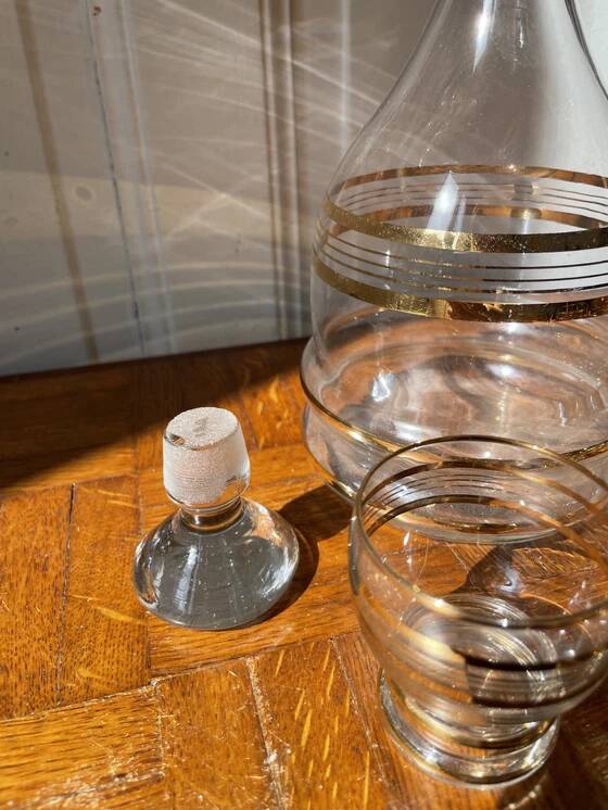 Service carafe et verres à liqueurs liseré doré