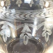 Carafe en verre soufflé et gravé