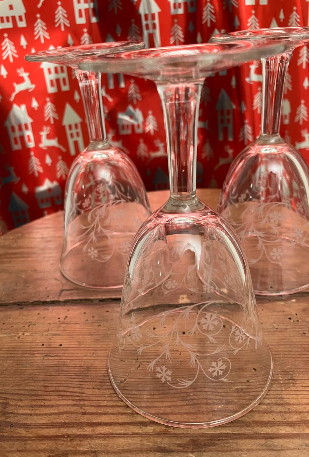Set of 3 pretty Enghien Luminarc mulled wine glasses