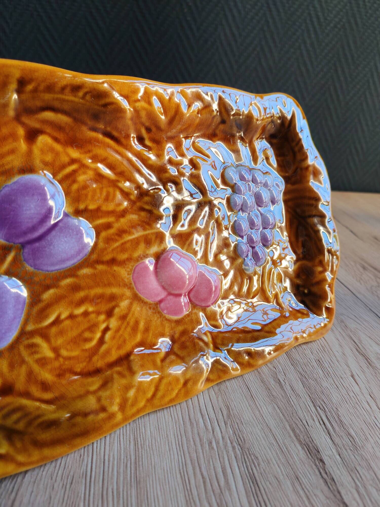 Vintage barbotine pocket dish from Salins les Bains, relief decoration of fruits.