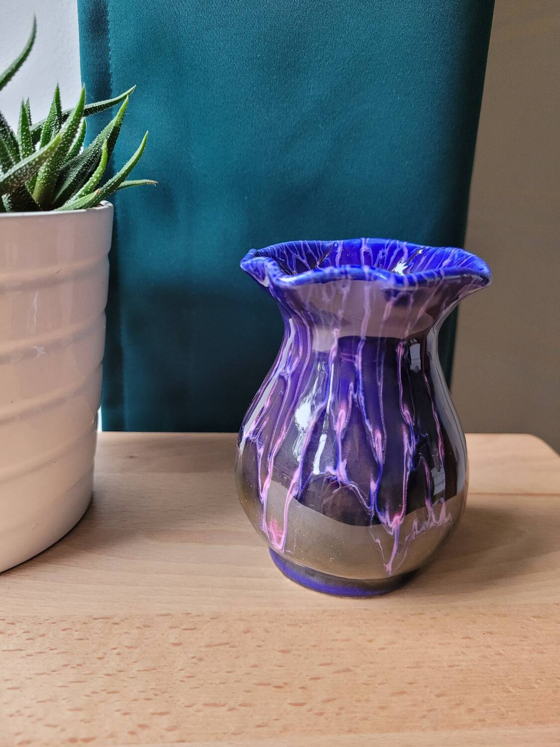 Enameled porcelain vase