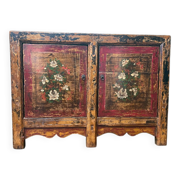 Old Chinese buffet with 2 doors