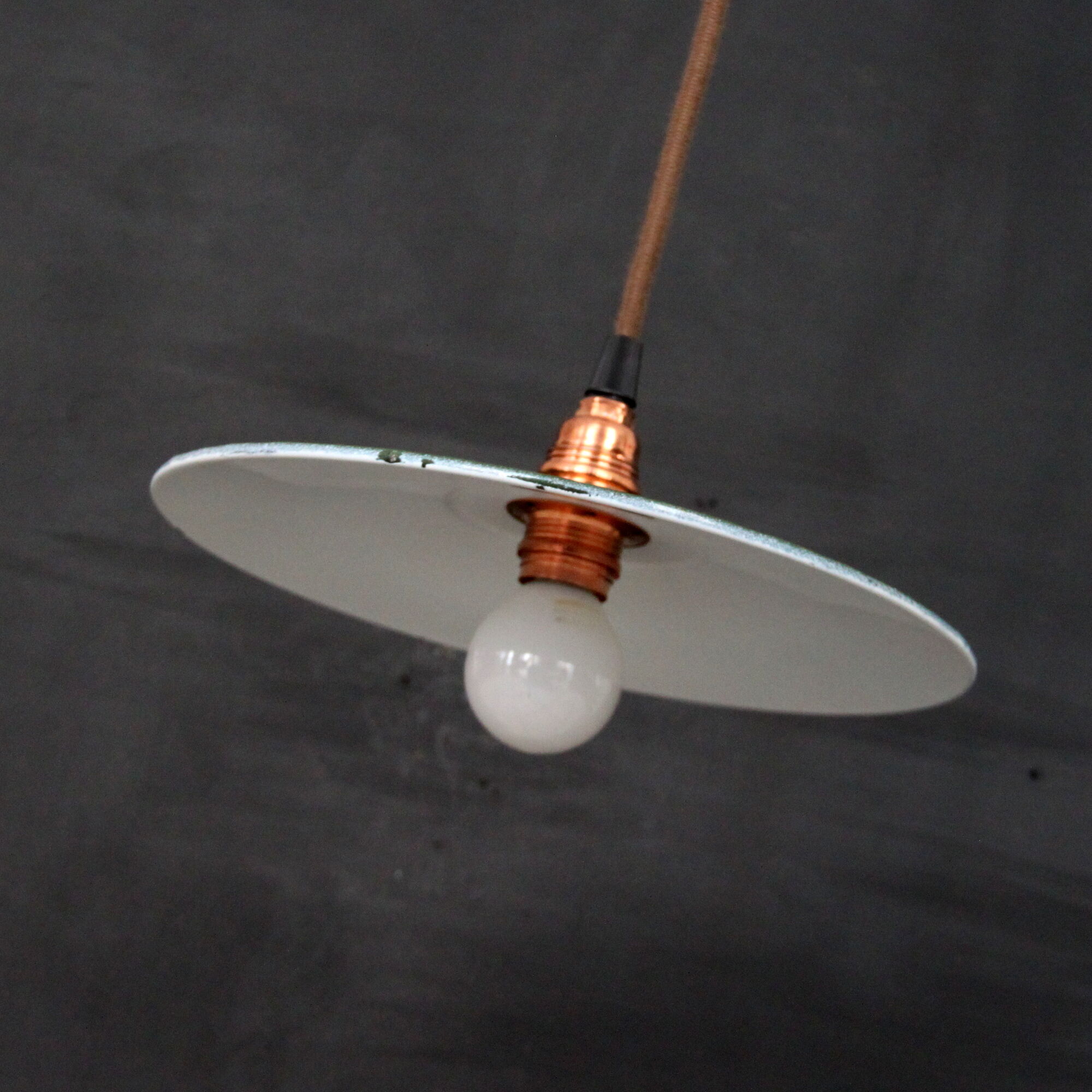 Industrial hanging lamp