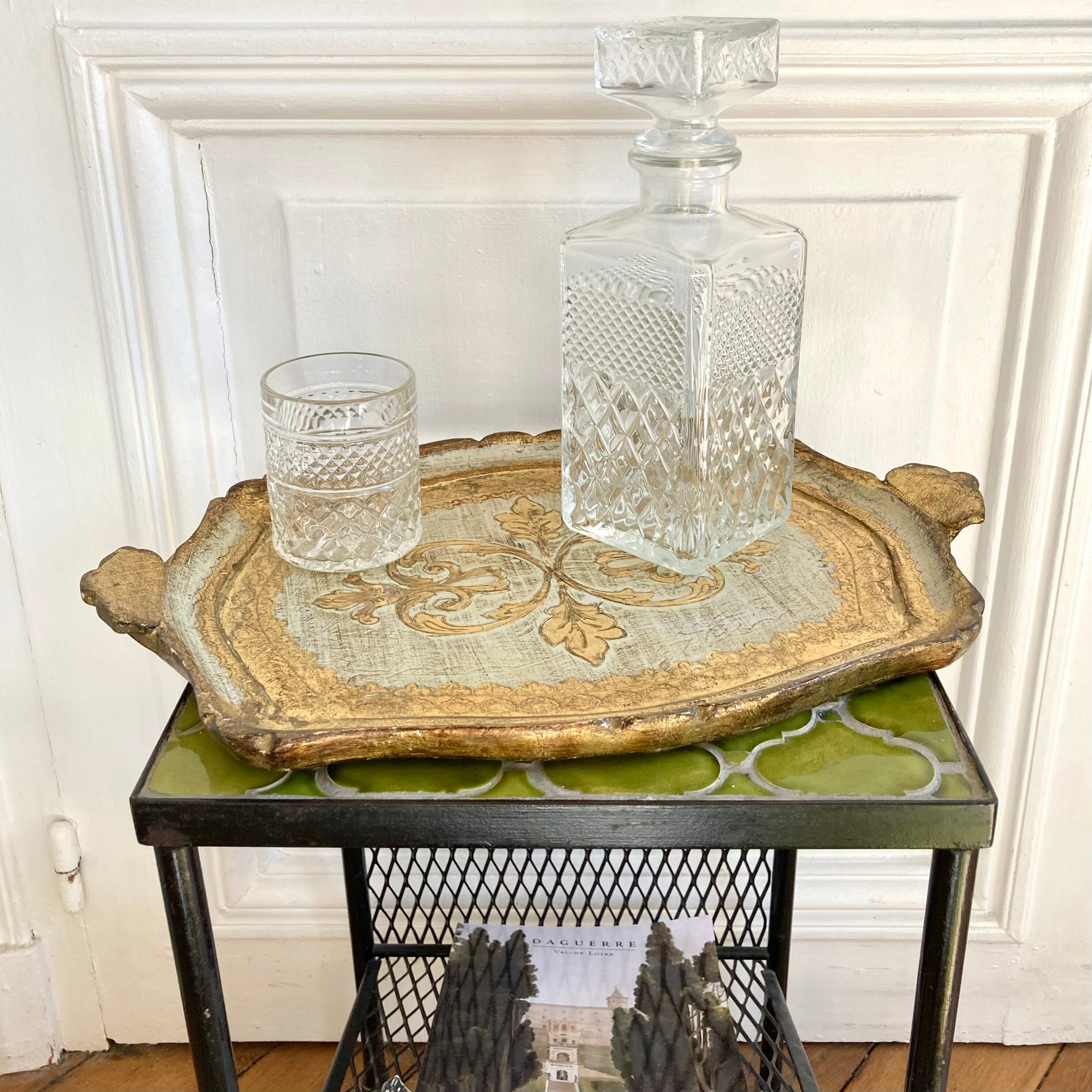 Top in gilded Florentine wood