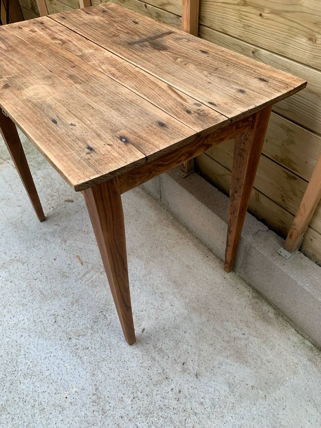 Farmhouse table