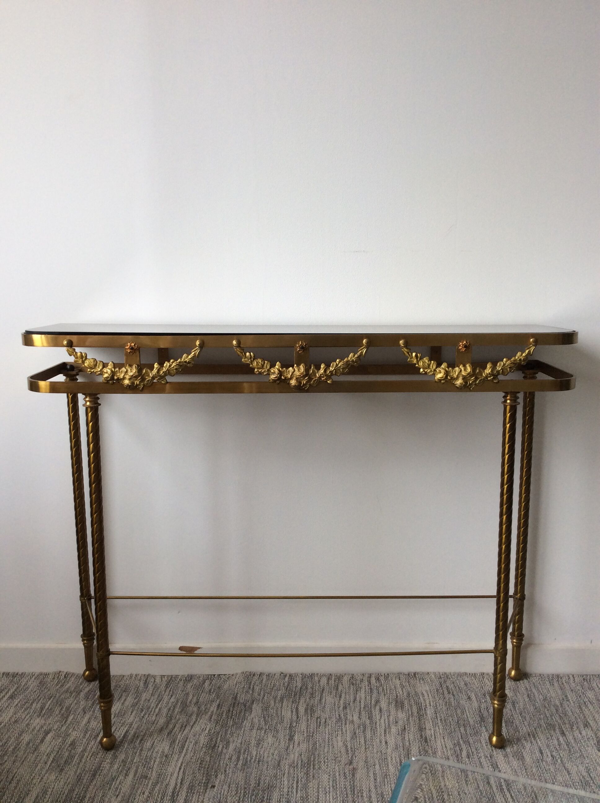 Console en bronze de style Louis XVI