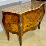 Curved chest of drawers Louis XV style in marquetry