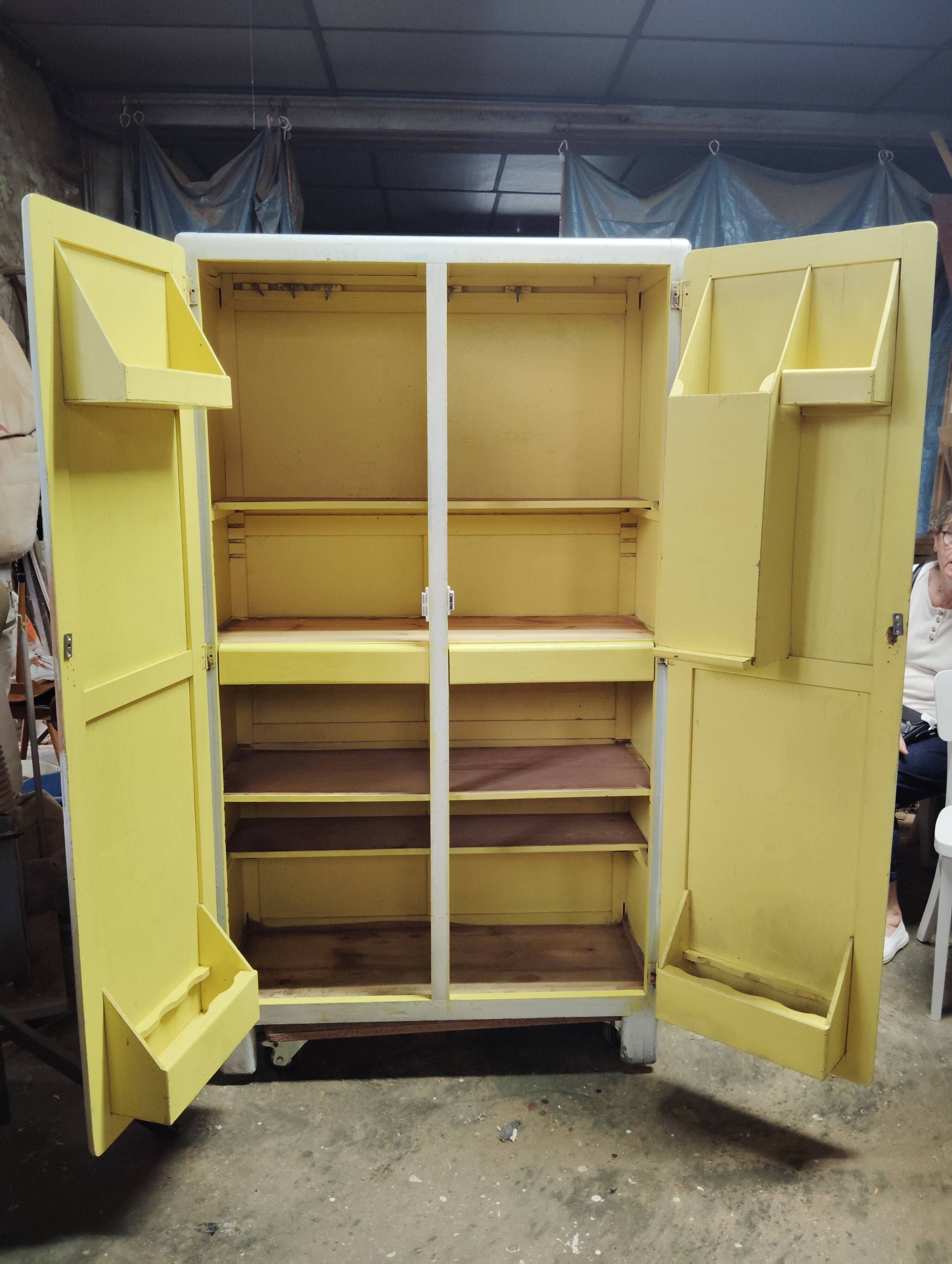 Armoire Parisienne de cuisine