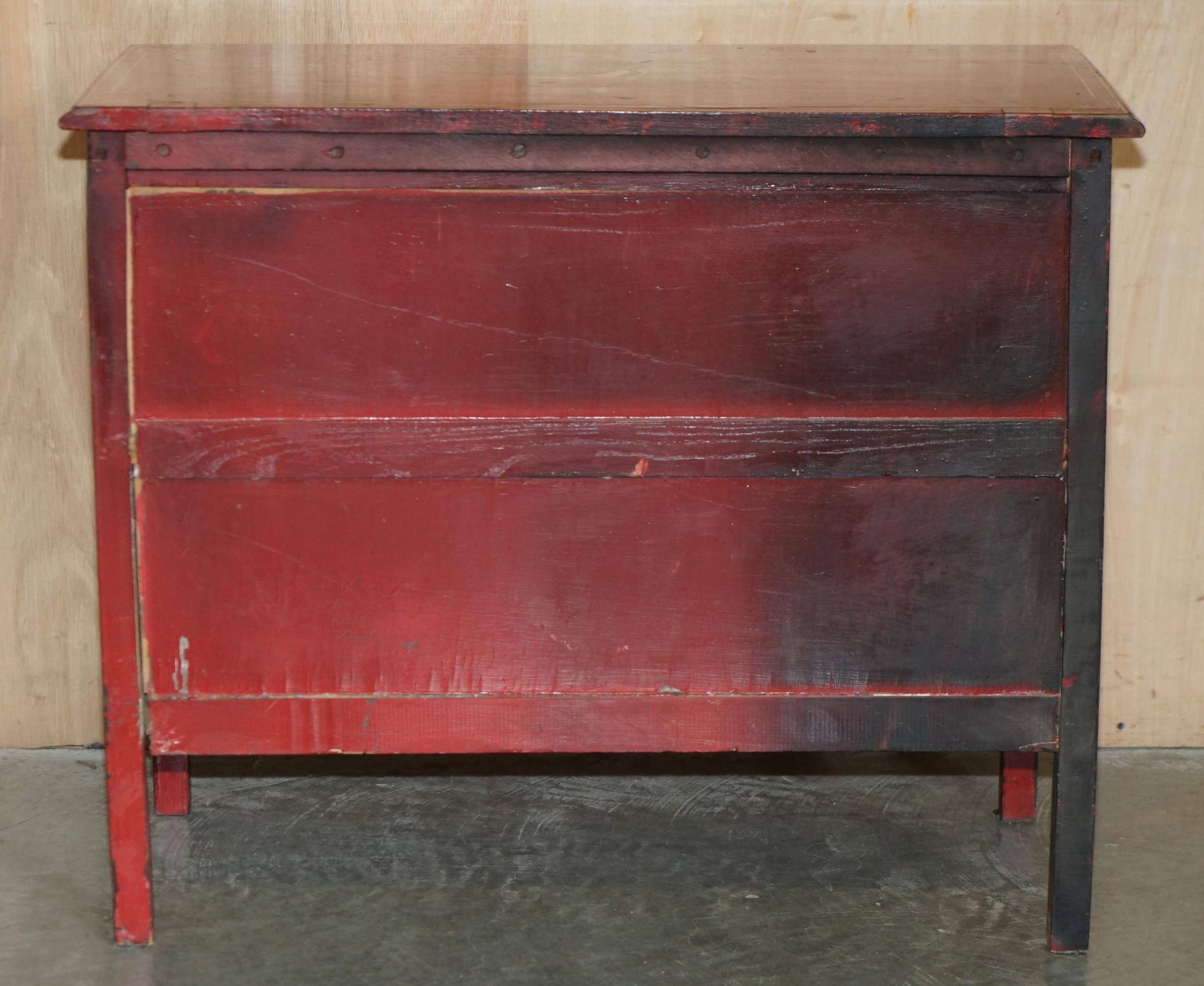 Hand-painted Victorian pine commode featuring a horse and jockey.
