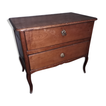 Old wooden chest of drawer