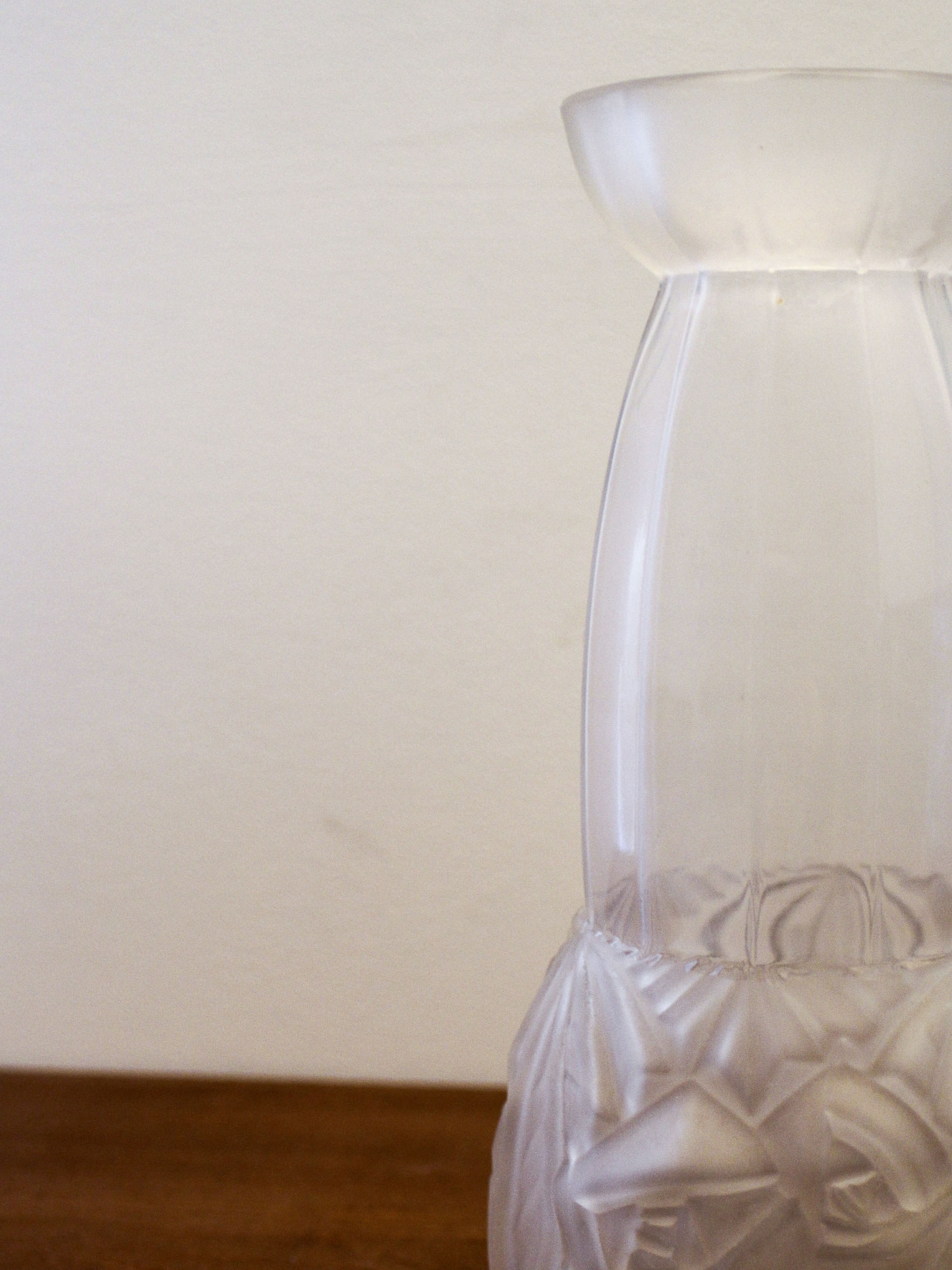 Art deco vase in molded pressed glass