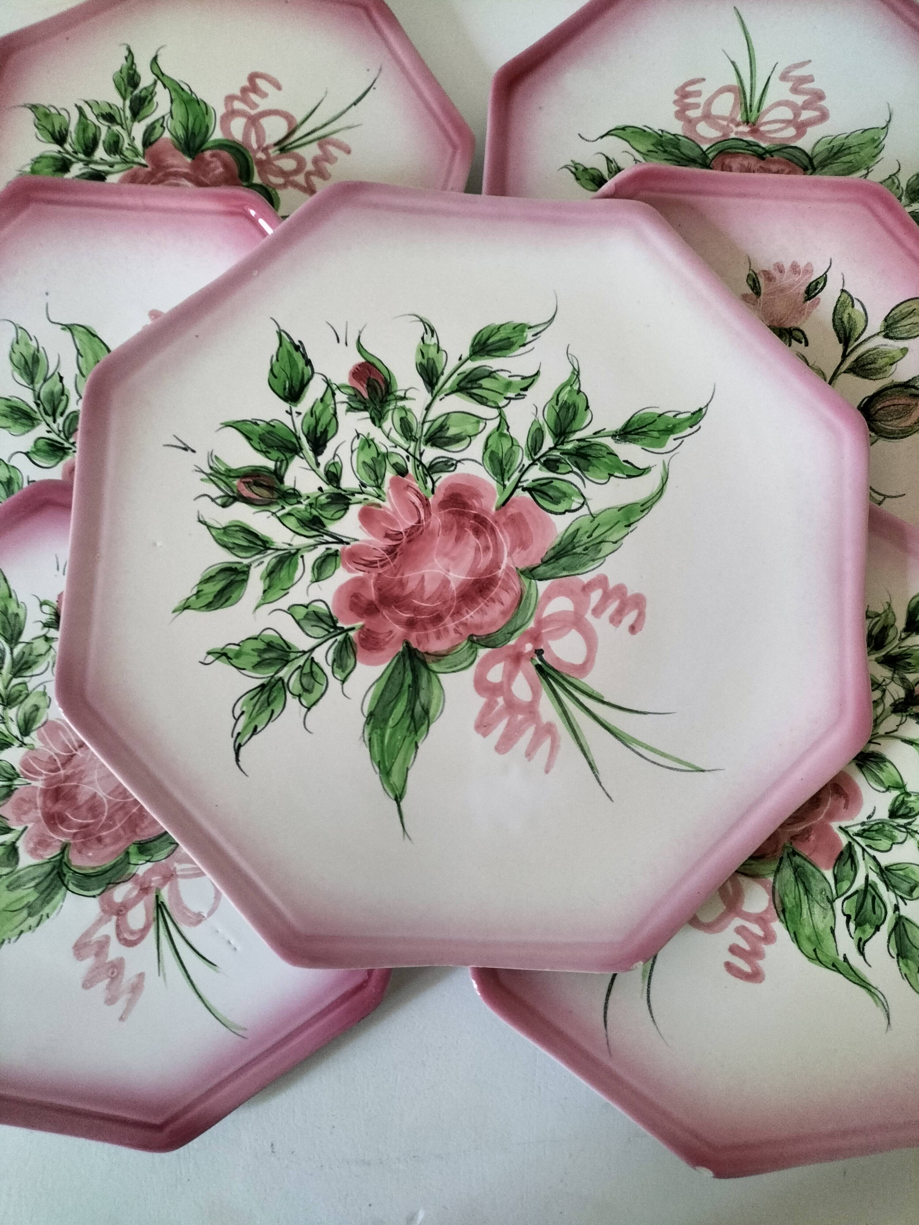 dessert plates and serving dish in earthenware – hand-painted decoration
