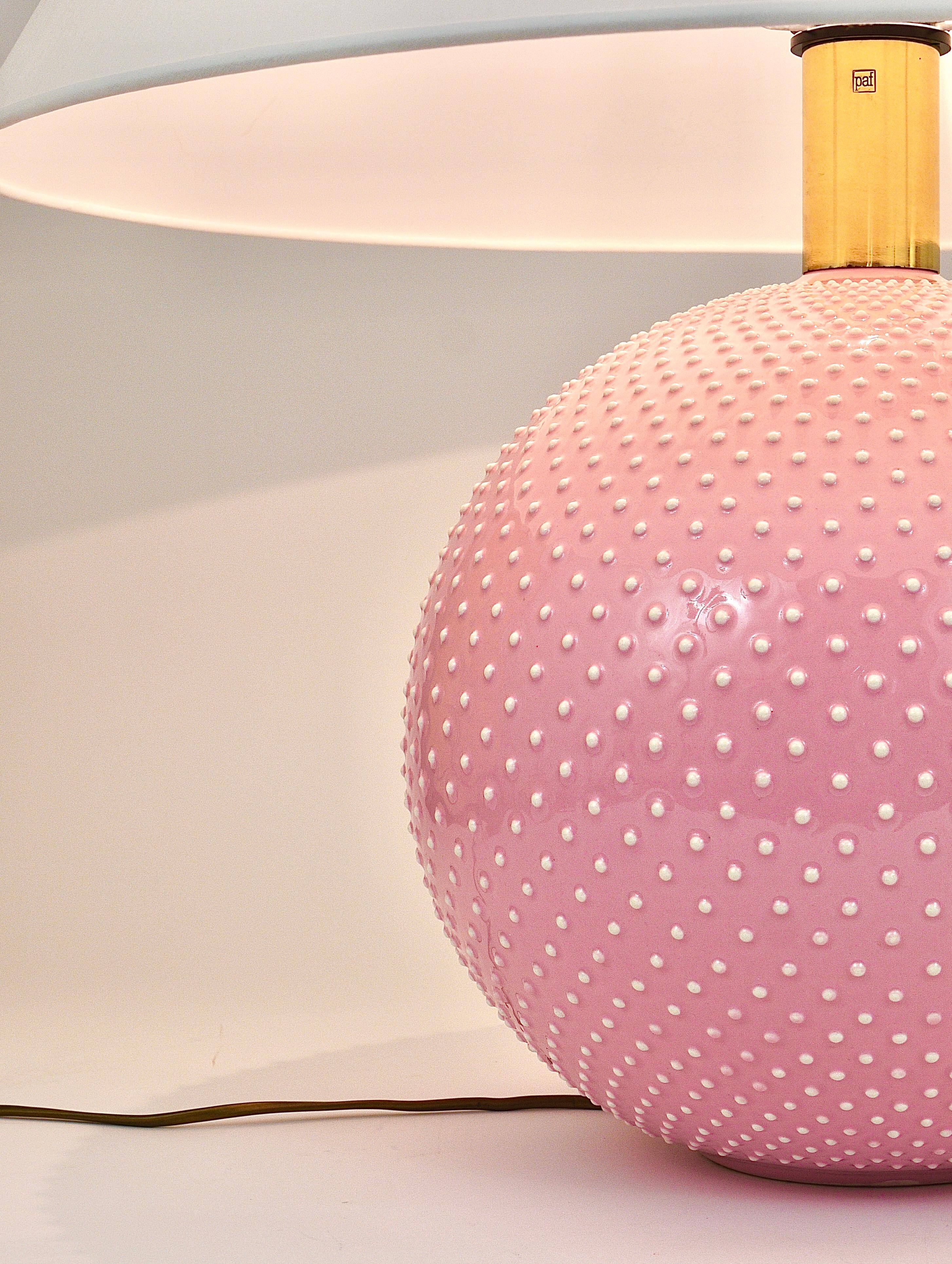 Pastel pink polka dot spherical table lamp, ceramic, brass, Studio Paf Milano, 1970.