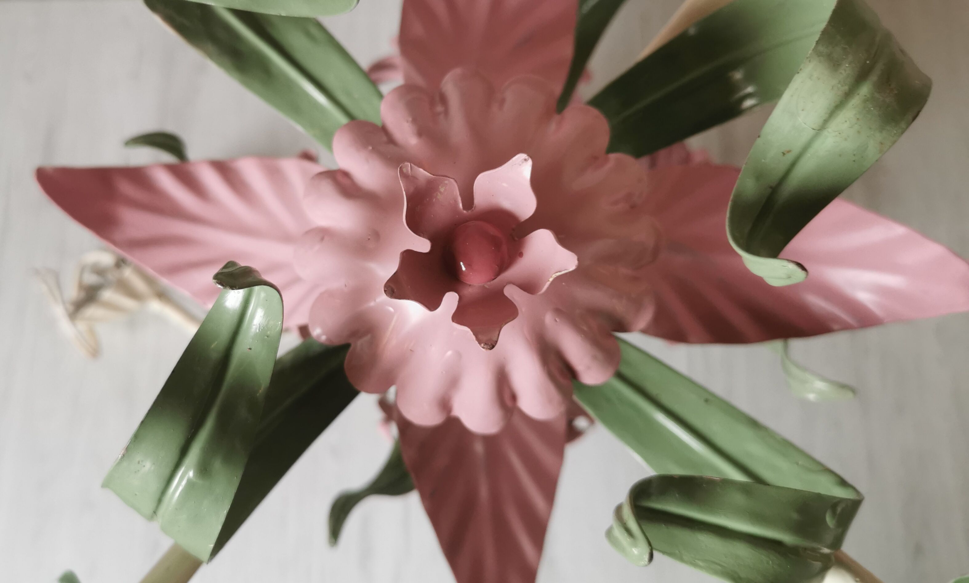 Lustre iron and painted sheet flowers camellias