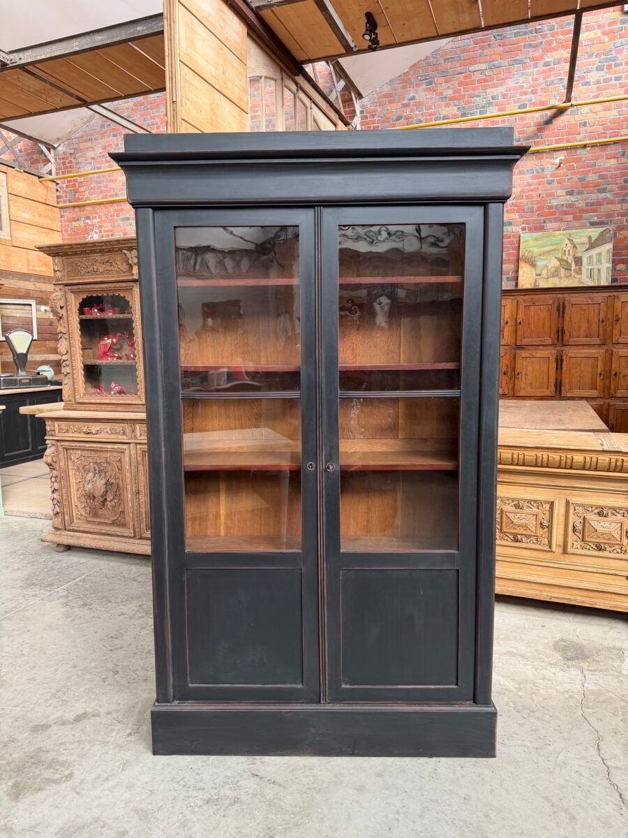 Napoleon III display cabinet