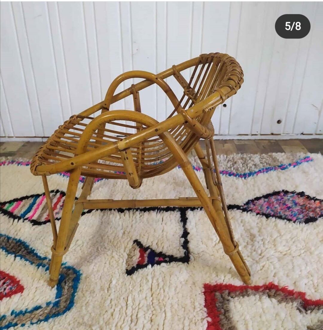 Rattan lounge for child