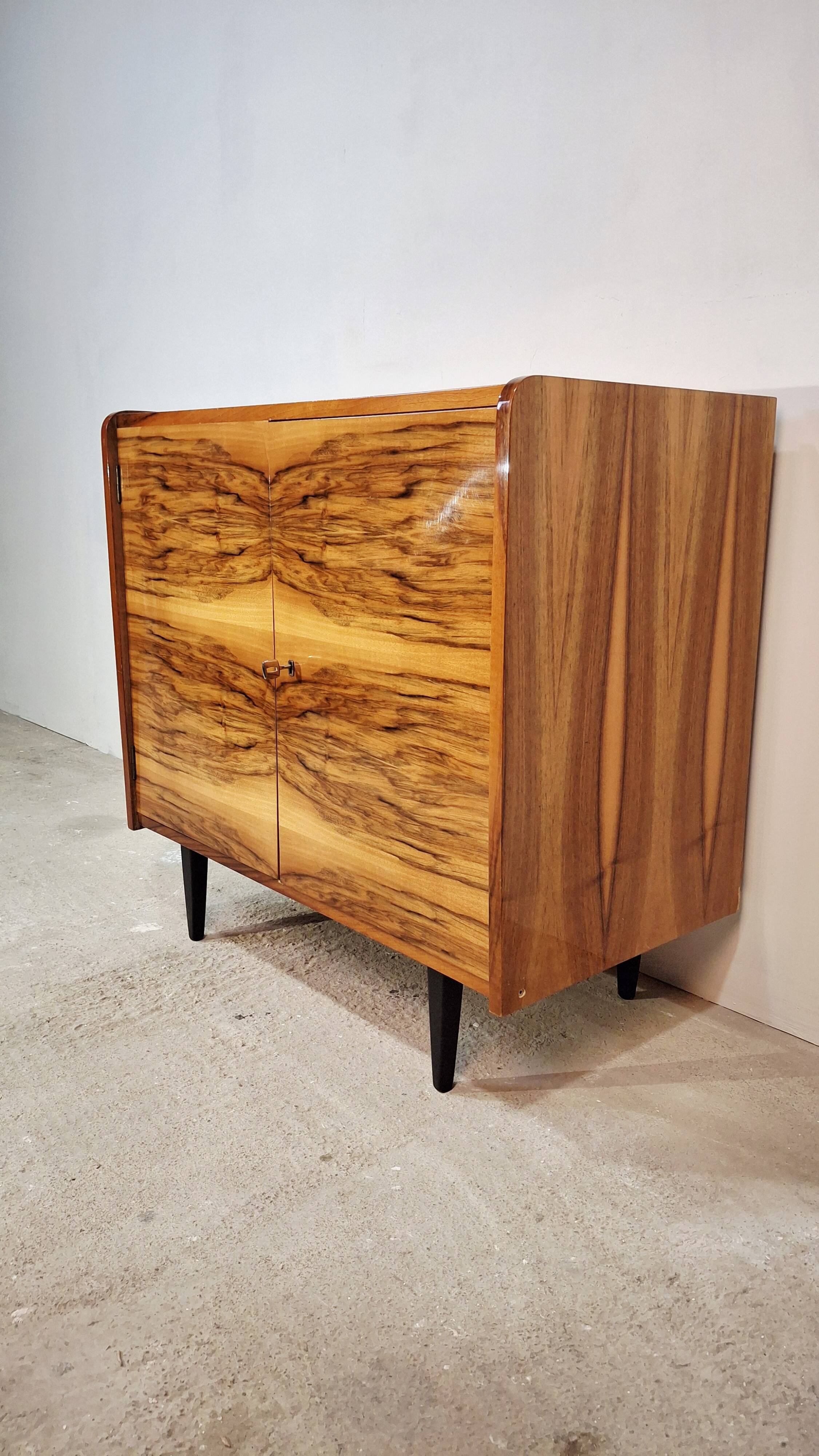 Buffet/Meuble de rangement des années 60