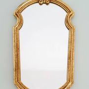 Miroir en bois doré à la feuille d'or