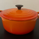 Le Creuset cast iron casserole dish number 5
