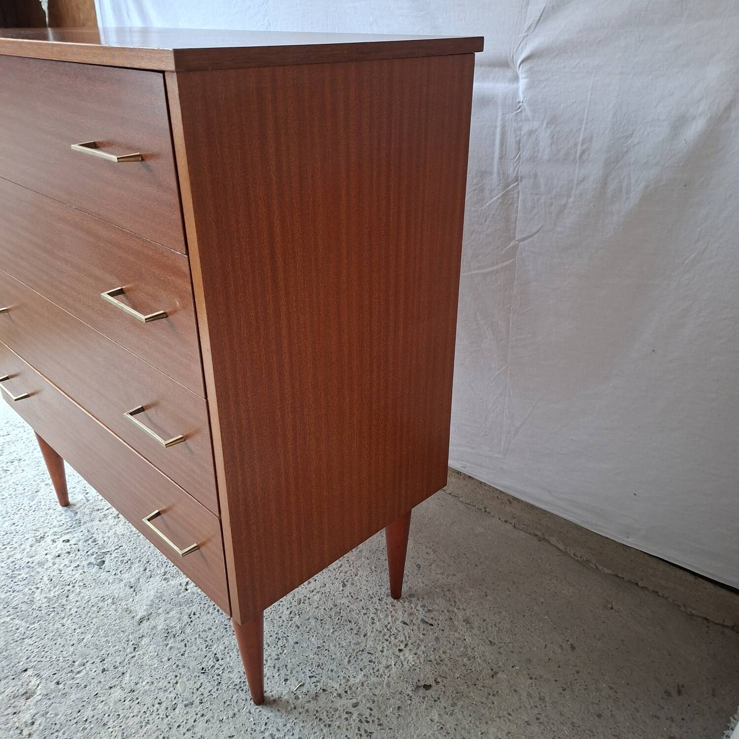 Commode vintage