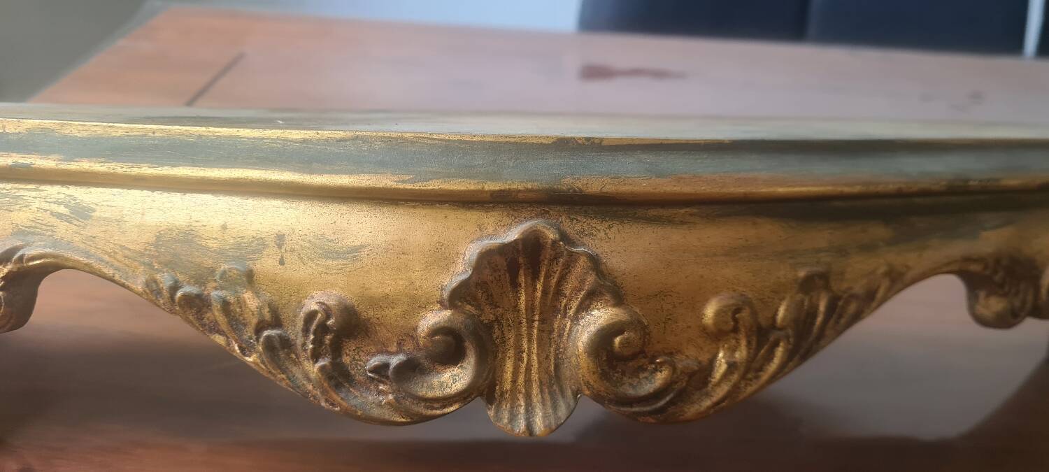 Shelf in wood and gold paint