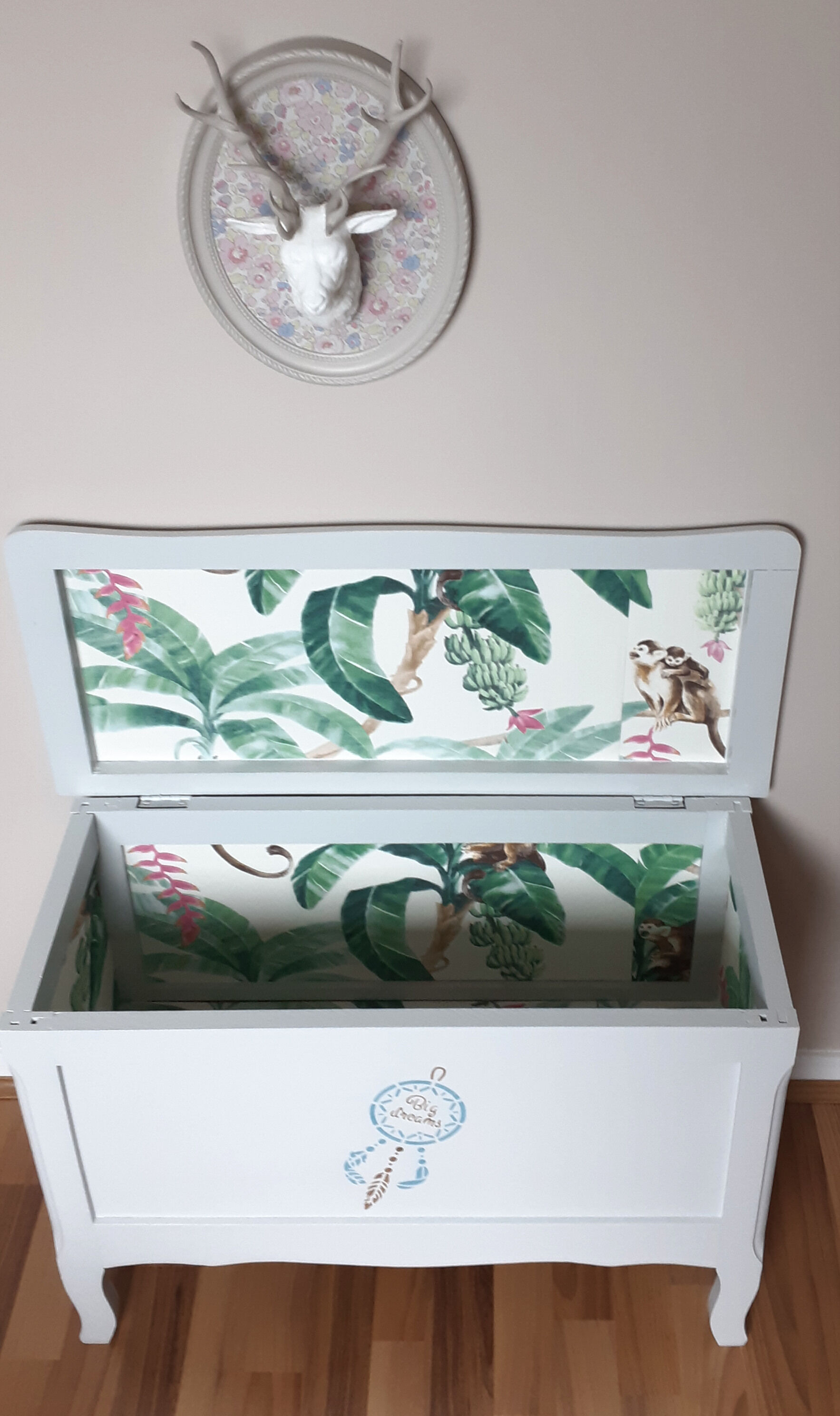 Redesigned wooden toy box