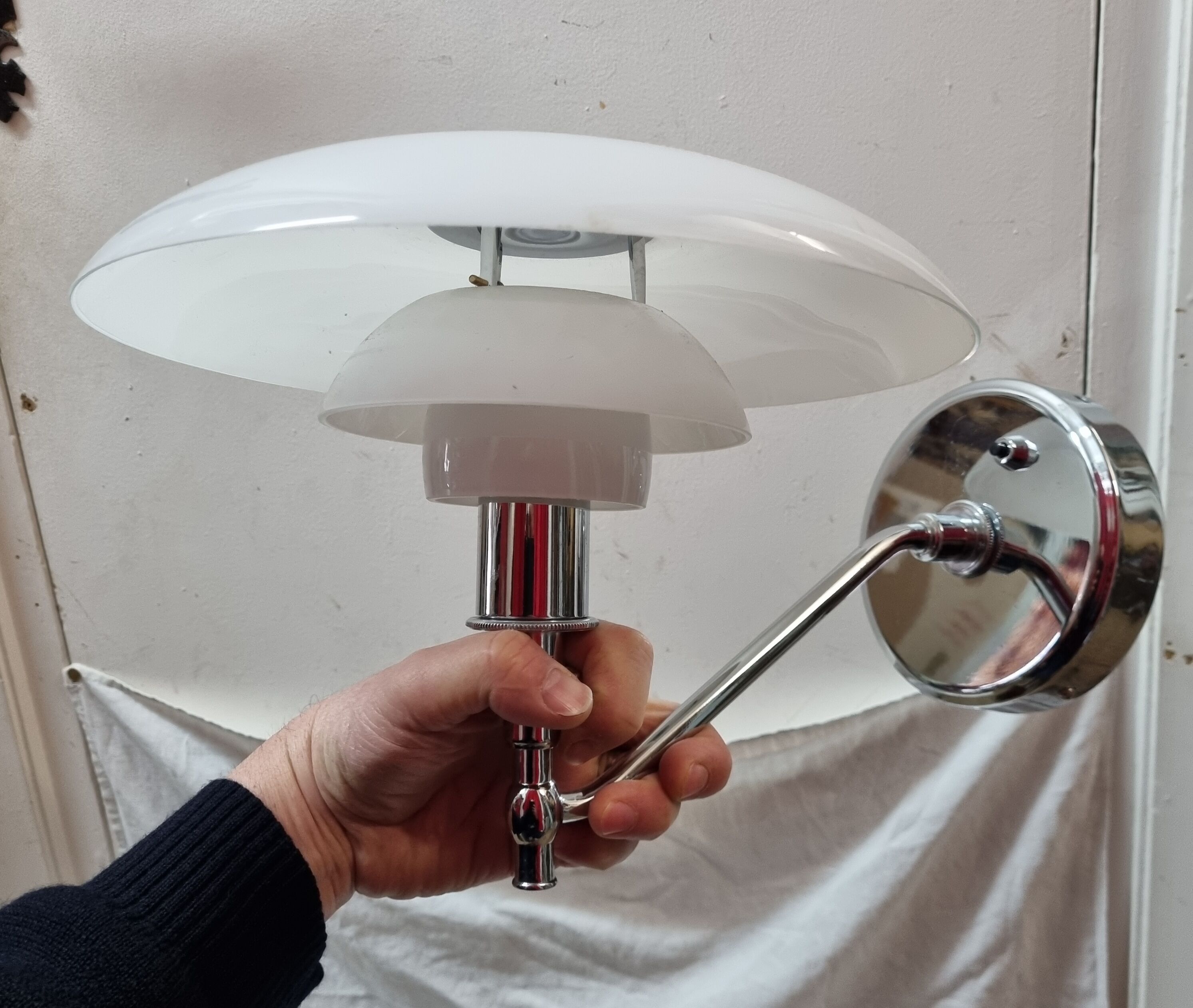 Poul Henningsen wall lamps, model PH3/2