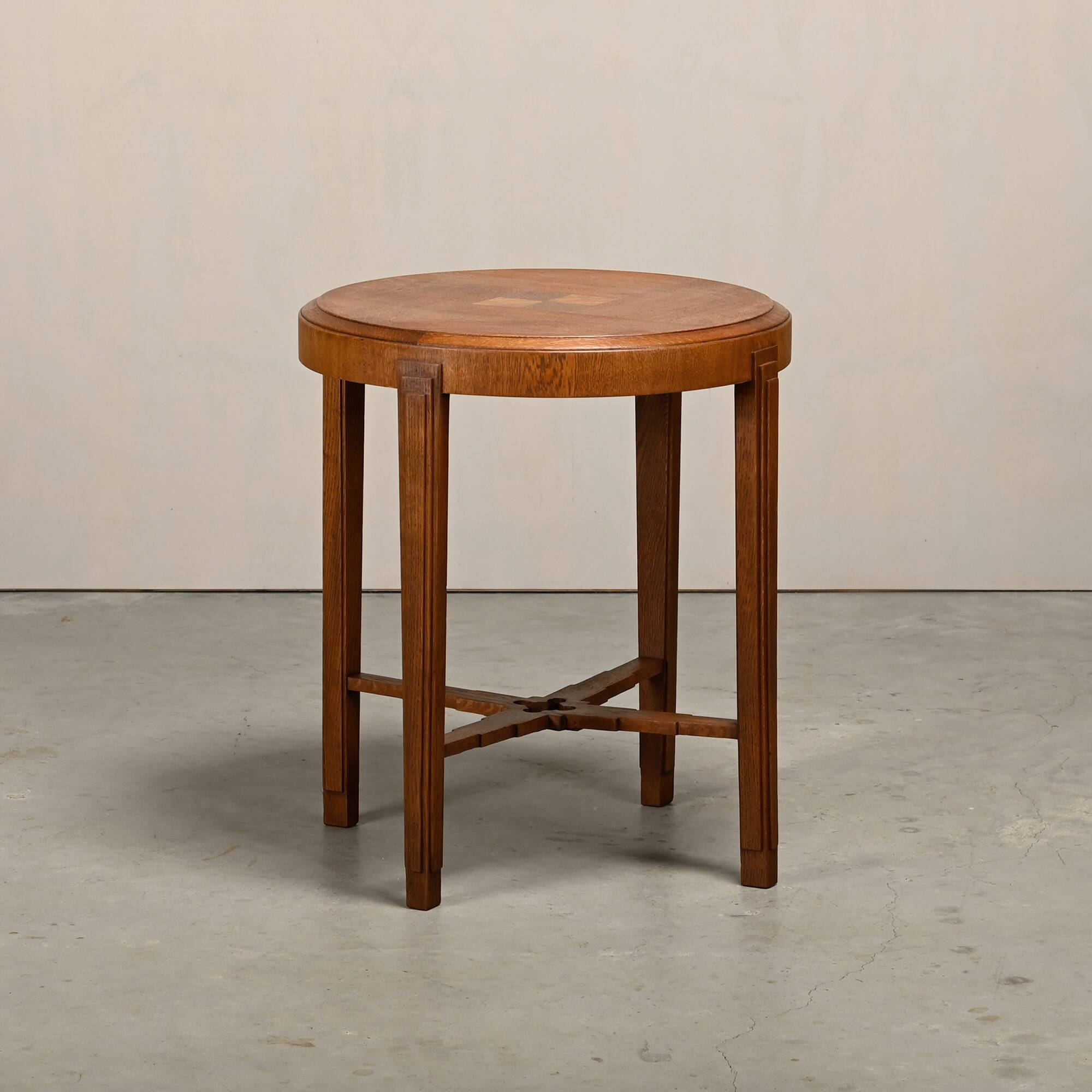 Dutch Art Deco Amsterdam School side table of solid and veneered oak