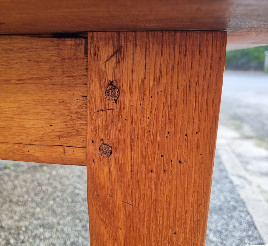 Solid oak farmhouse table, two drawers, vintage, early twentieth century.