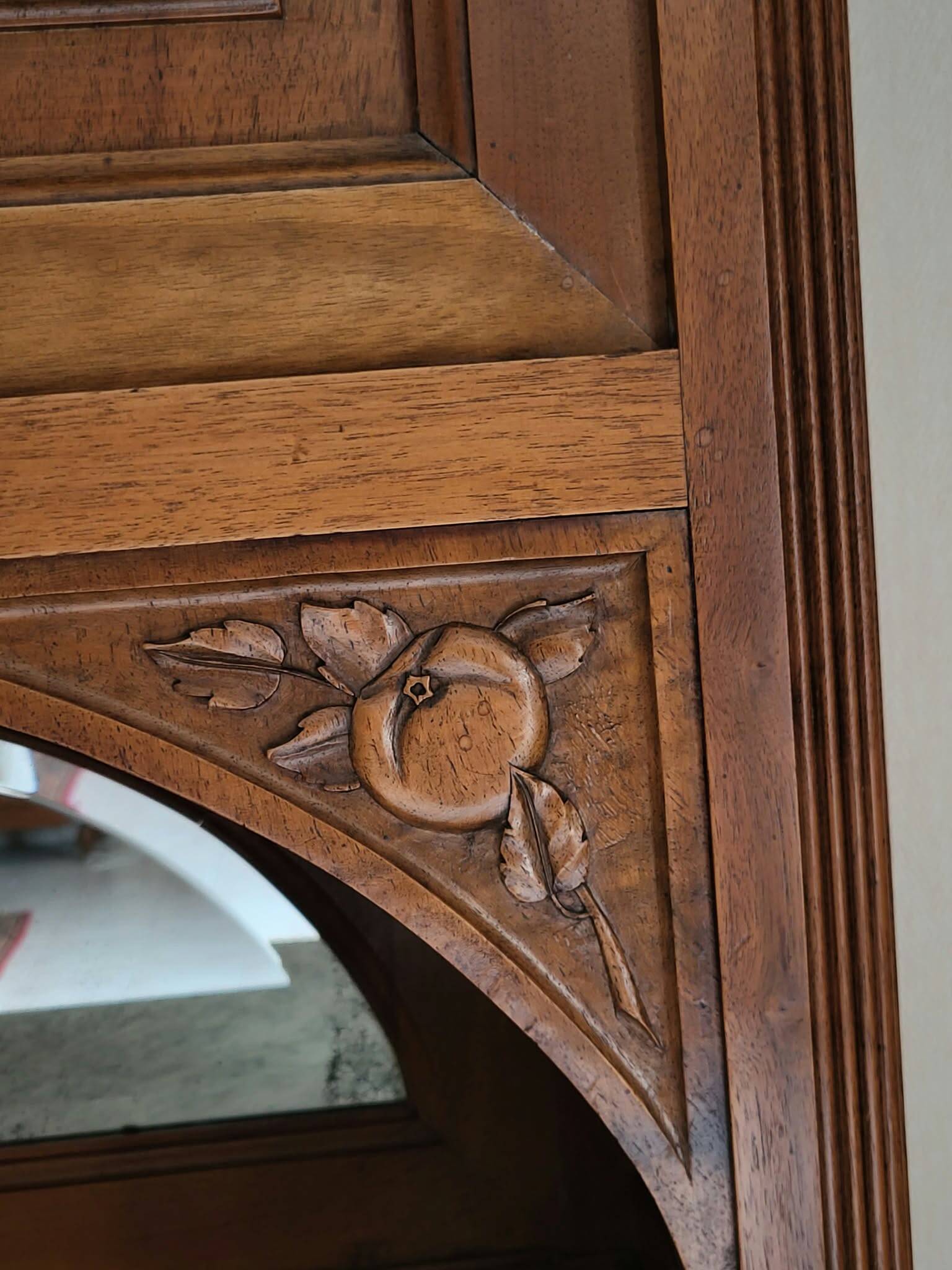 Grand buffet two-body from the 1910s - Solid wood, marble & bevelled mirror.