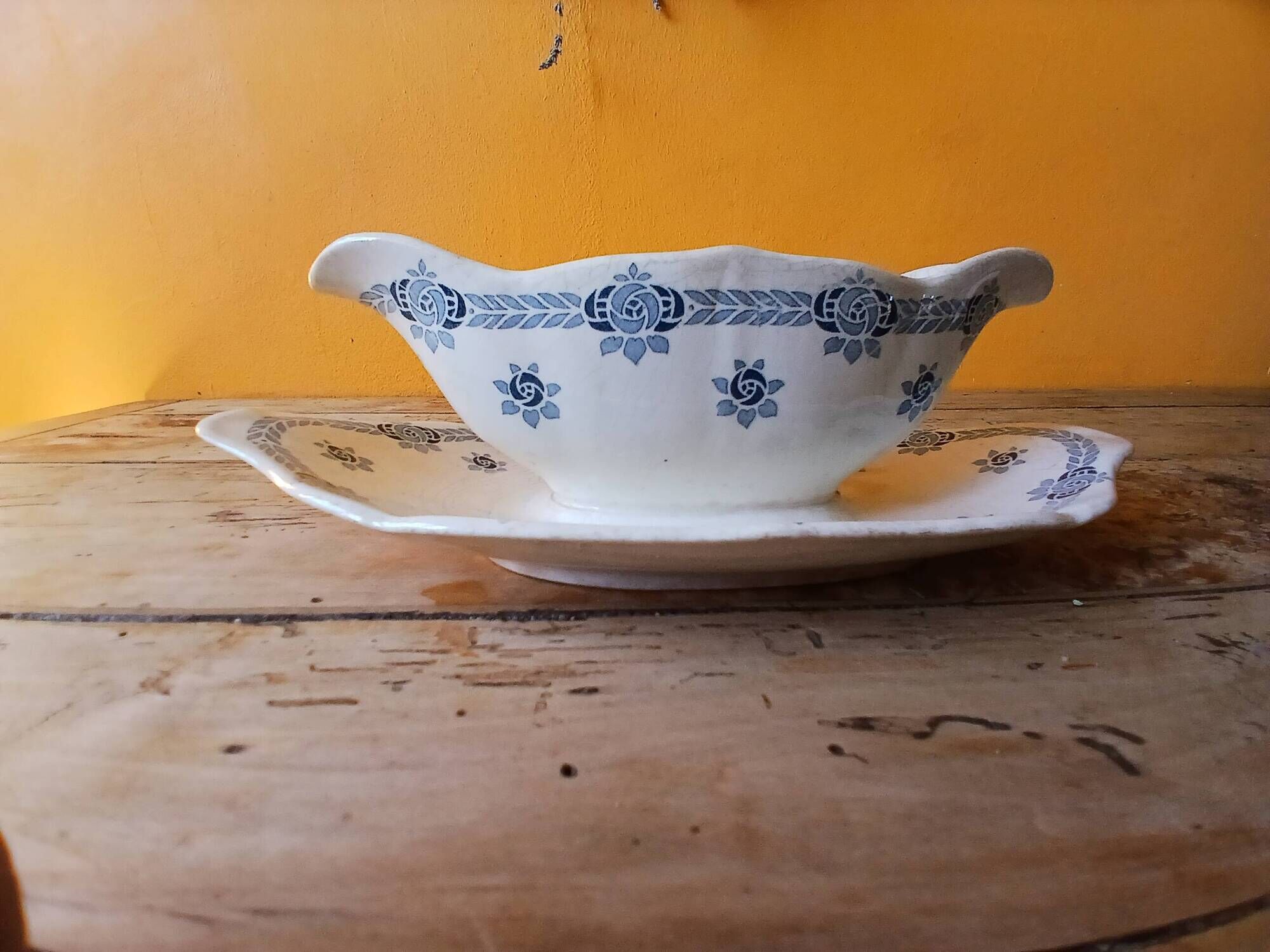 Sauceboat ironstone 1900 - Sarreguemines earthenware Adria series