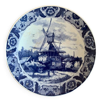 Delft plate blue