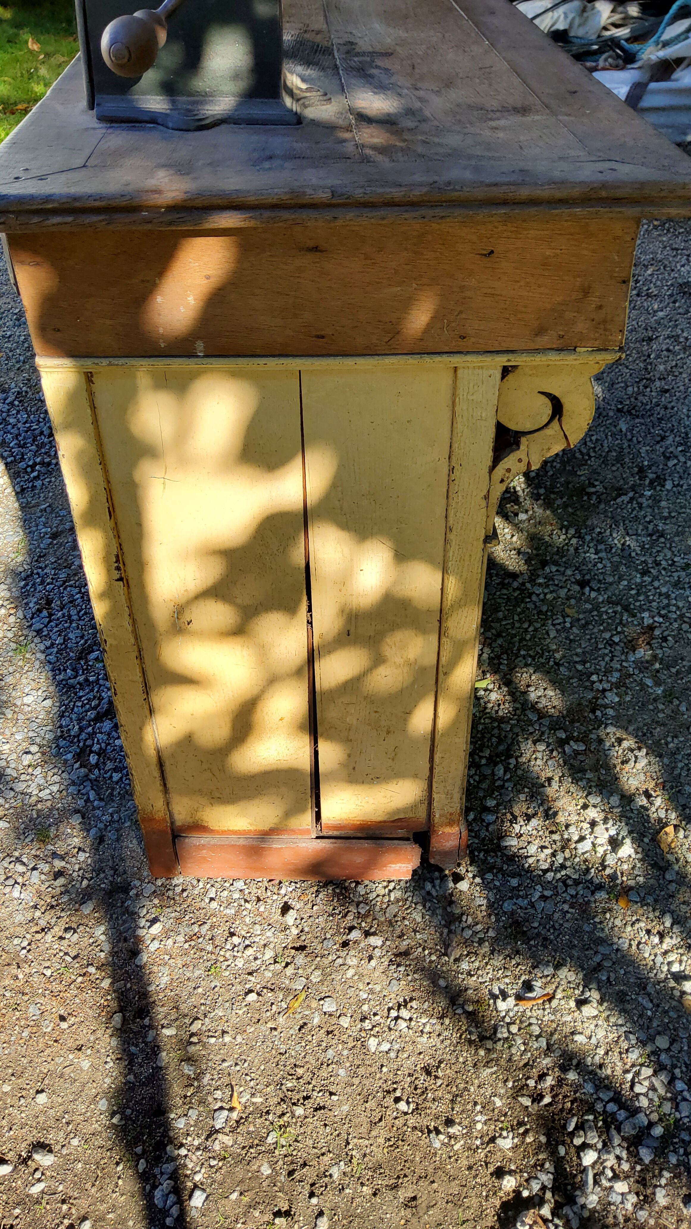 Former grocery counter from the 1900s 14 drawers