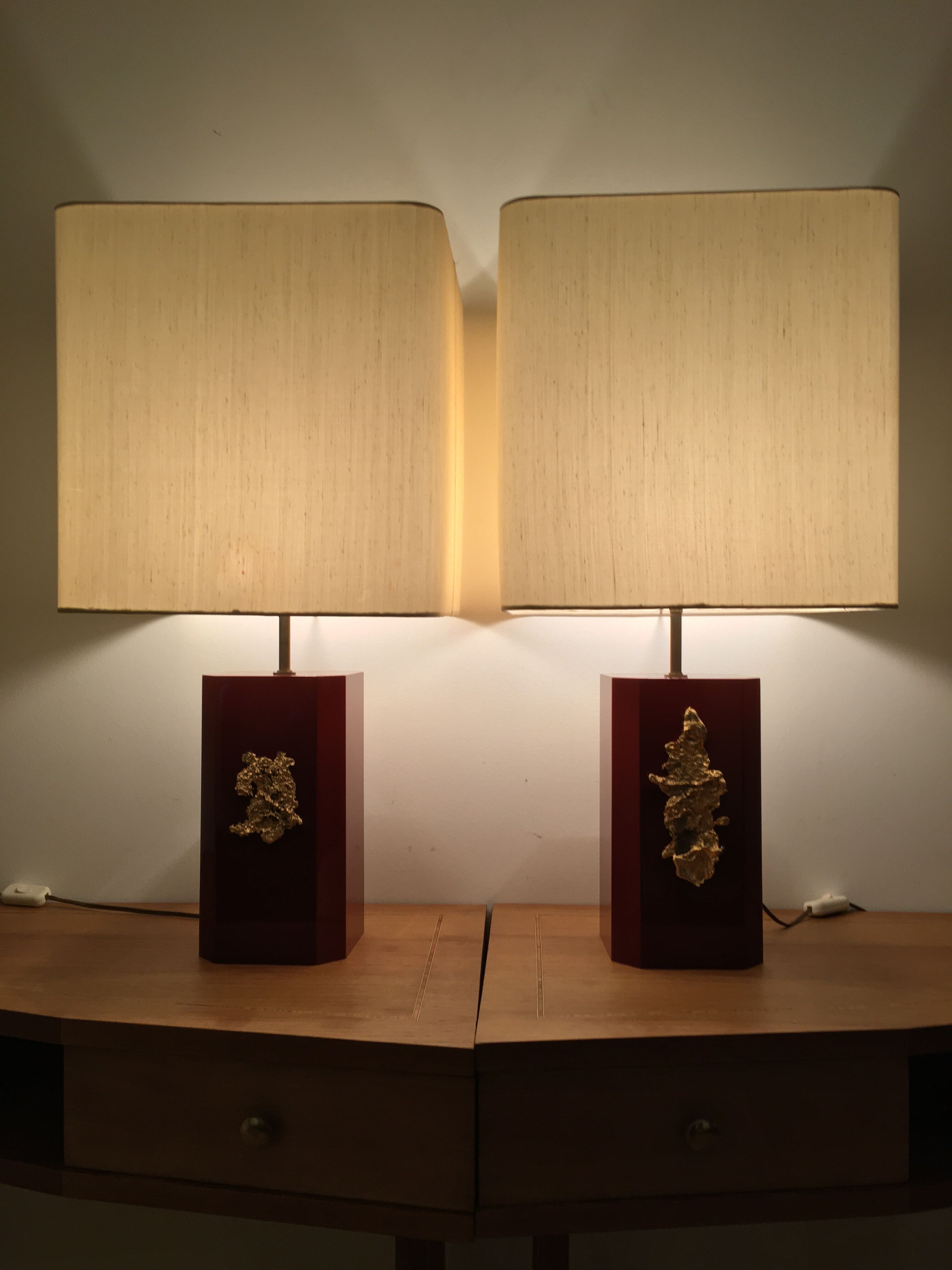 Paire de lampes "pépites" par Philippe Cheverny rouge et or