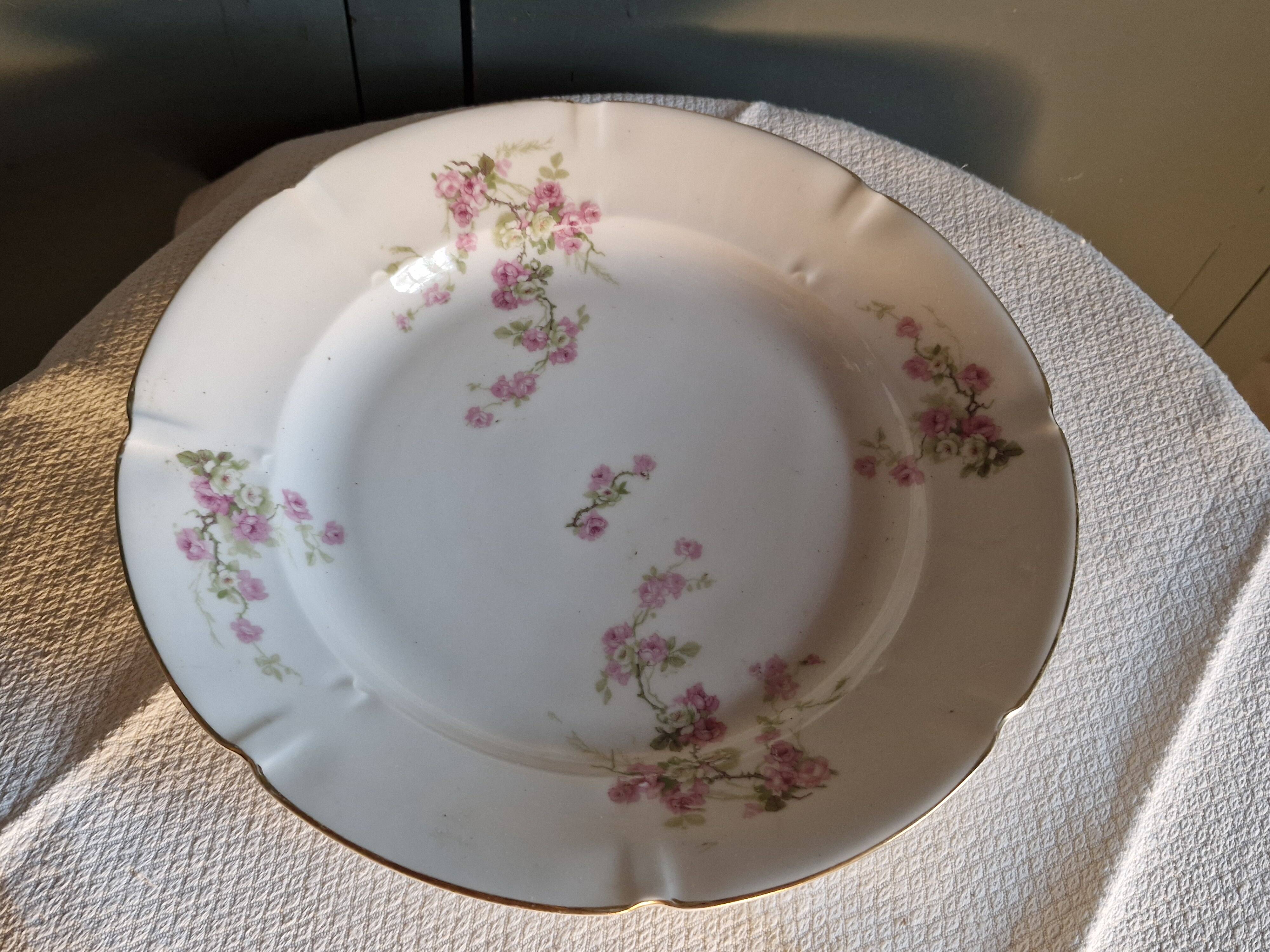 2 plats anciens décor japonisant Fleurs de cerisier Limoges vers 1900