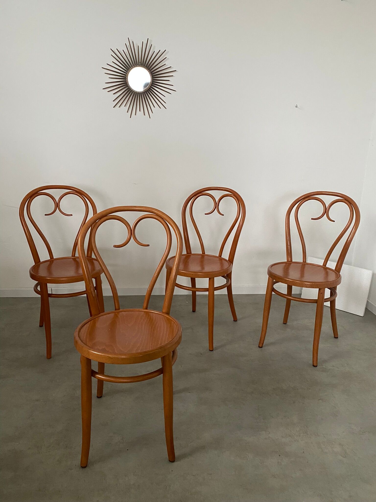 Set of 4 old curved wood bistro chairs light wood