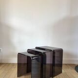 Ensemble de 3 tables basses gigognes en plexi fumé / violet années 70