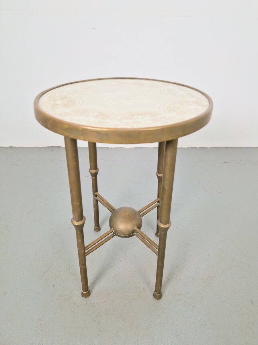 Table d'appoint ronde en cuivre Art Déco par P. Cool, 1933