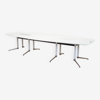 Table de conférence, design danois, 2016, designer : Paul Leroy, fabricant : Paustian