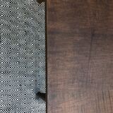 Dining table compass legs