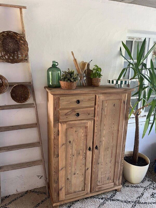 Armoire en pin anglais, armoire vintage
