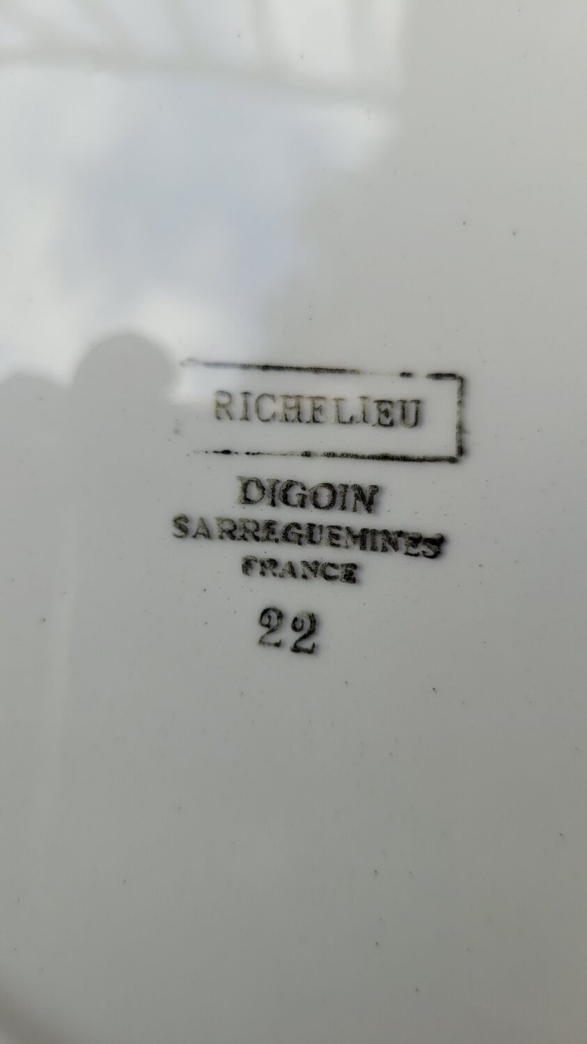 Digoin ceramic plates