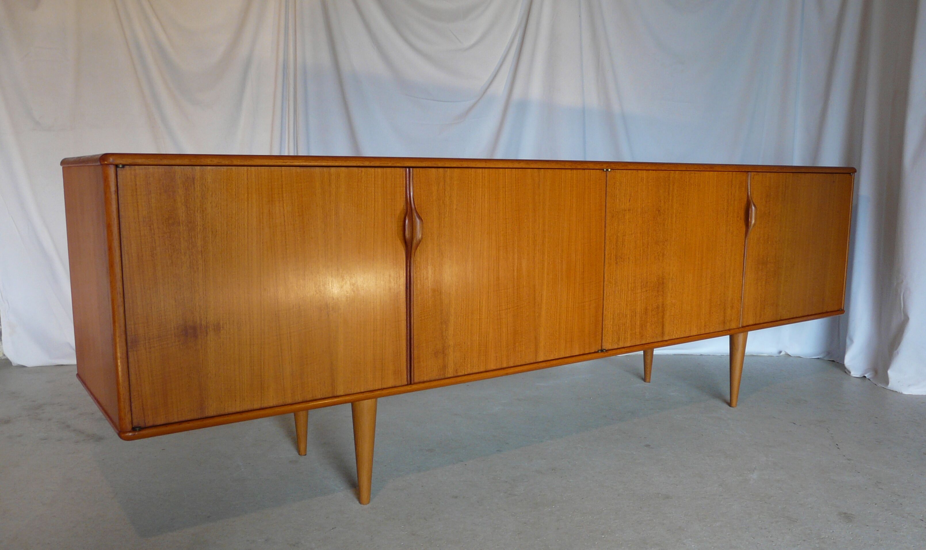Scandinavian sideboard in teak 60s
