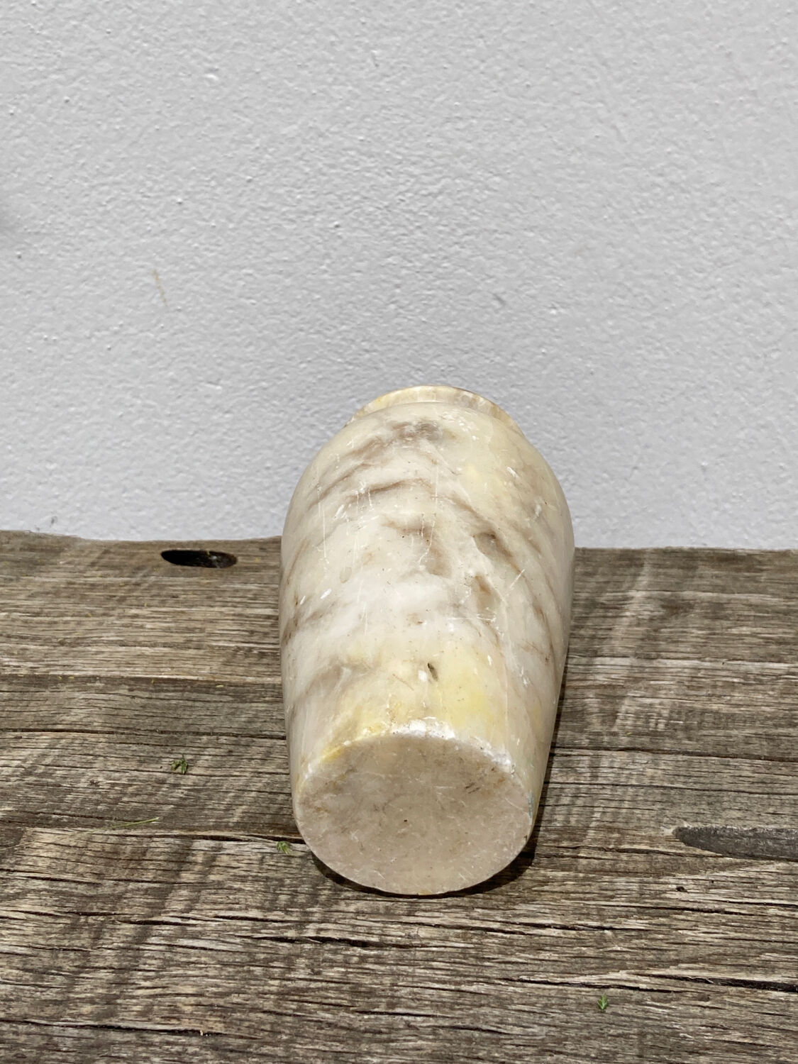 Onyx vase veins white marble beige art deco