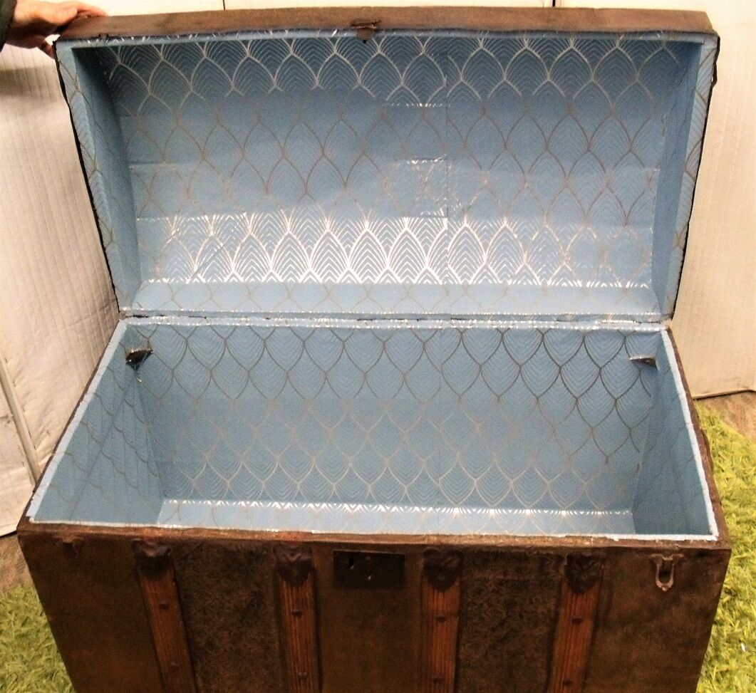 Large colonial trunk repelled steel XXI